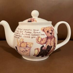 Vintage Roy Kirkham Lost Bear Fine Bone China Tea Pot RARE FIND